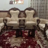 مبل سلطنتی همراه با میز ناهار خوری