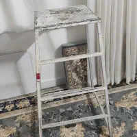 چهار پایه  استوار