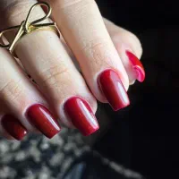 ناخن کار و مژه کار