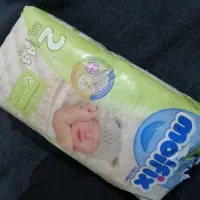 کلاه افتابگیر + با یک بسته پوشک بچه