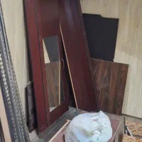 میز و اطاق پرو و قفسه و چوب لباسی کت شلوار