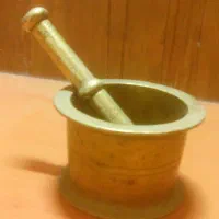 هاون برنجی ۹۰ ساله