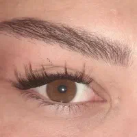 کاشت مژه