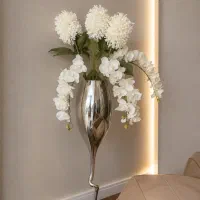 گل و گلدان