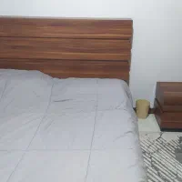 تخت دو نفره چوبی ساده