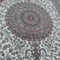 فرش ۱۲متری تمام نخ به اندازه یه انگشت اپارگی داره