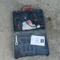 هیلتی و دریل رونیکس