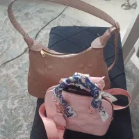 دو عدد کیف زنانه به رنگ نسکافه ای و صورتی