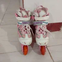اسکیت صورتی