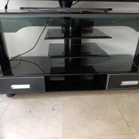 میز تلویزیون شیشه ای