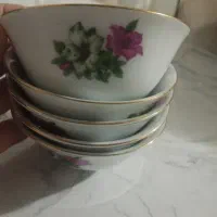پیاله گل سرخی قدیمی