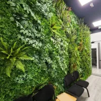 فروش نصب دیوارسبز استوایی برزیلی با بوته های خارجی