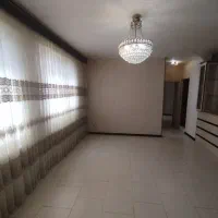 لوستر ۱۱شاخه ،لوستر سقفی ۲عدد ، و اتاق