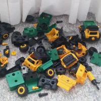 ماشین اسباب بازی پیچ و مهره ایی