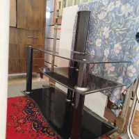 میزتلویزیون شیشه ای