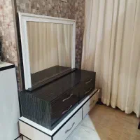 میز دراور و یا آرایشی جنس هایگلاس
