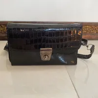 کیف ورنی پوست ماری