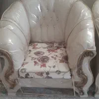 مبل نیمه سلطنتی