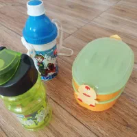 ظرف غذا و قمقمه