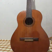 گیتار یاماها C40