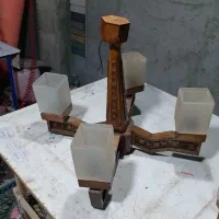 لوستر و میز تلویزیون