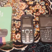 گوشی نوکیا ۱۶۱۶ و سامسونگ صفحه لمسی کیبوردی b5512