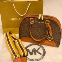 کیف و کفش چرم مشهد ، کارل ، دیویدجونز و .
