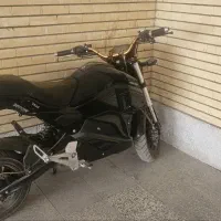 موتور برقی بسیار زیبا برای خانم ها