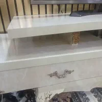 میز تلویزیون سالم در حد نو