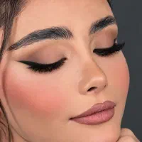 میکاپ حرفه‌ای و ظریف
