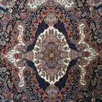 یک تخته فرش ۹متری همراه قالیچه و یک تخته فرش قرن