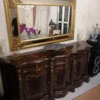 آیینه و کنسول
