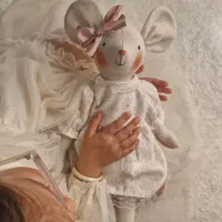 عروسک دستدوز
