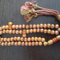 تسبیح کهربا اصل نقره کوب زیبا مناسب گردنبند