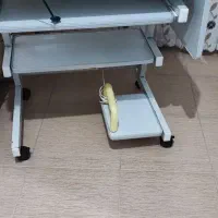 میز کامپیوتر و کار
