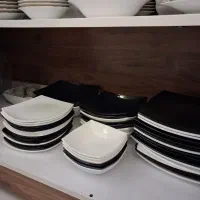 سرویس غذاخوری و پذیرایی در حد نو