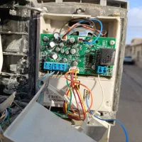 نصب و تعمیر تخصصی آیفون