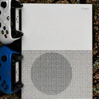 xbox one s دو دسته در حد نو