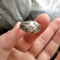 انگشتر موزنایت