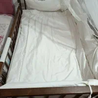 تخت نوزاد