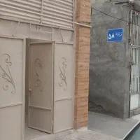 خونه ویلایی دربست ۶۵متر حاشیه خیابان حیاط دار تمیز