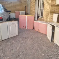 کابینت بالا و چند متری پایین باقیمت توافقی