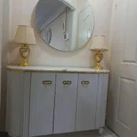 کنسول و آینه