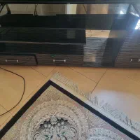 میز تلوزیون شیشه ای