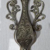 گلدون دیواری برنز