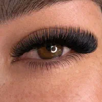 آموزش و خدمات اکستنشن مژه و لیفت ابرو و مژه