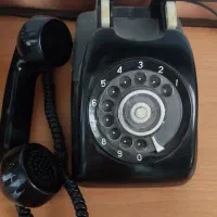 تلفن قدیمی