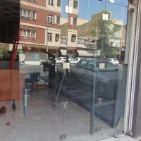 درب شیشه ایی