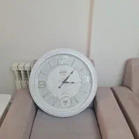 ساعت دیواری