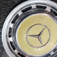 قالپاق بنز قدیمی